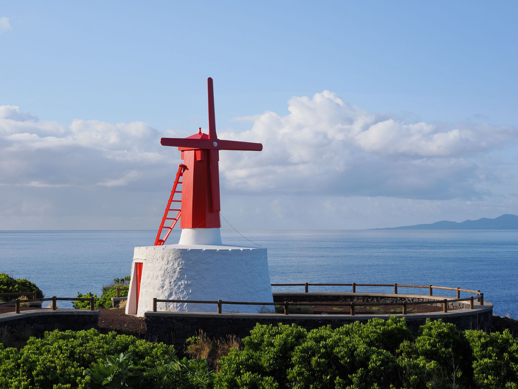 Cais da Urzelina, Urzelina, Azores - São Jorge, Portugal. 1 juillet 2025, 08:32.© Tobias Bührer 2025