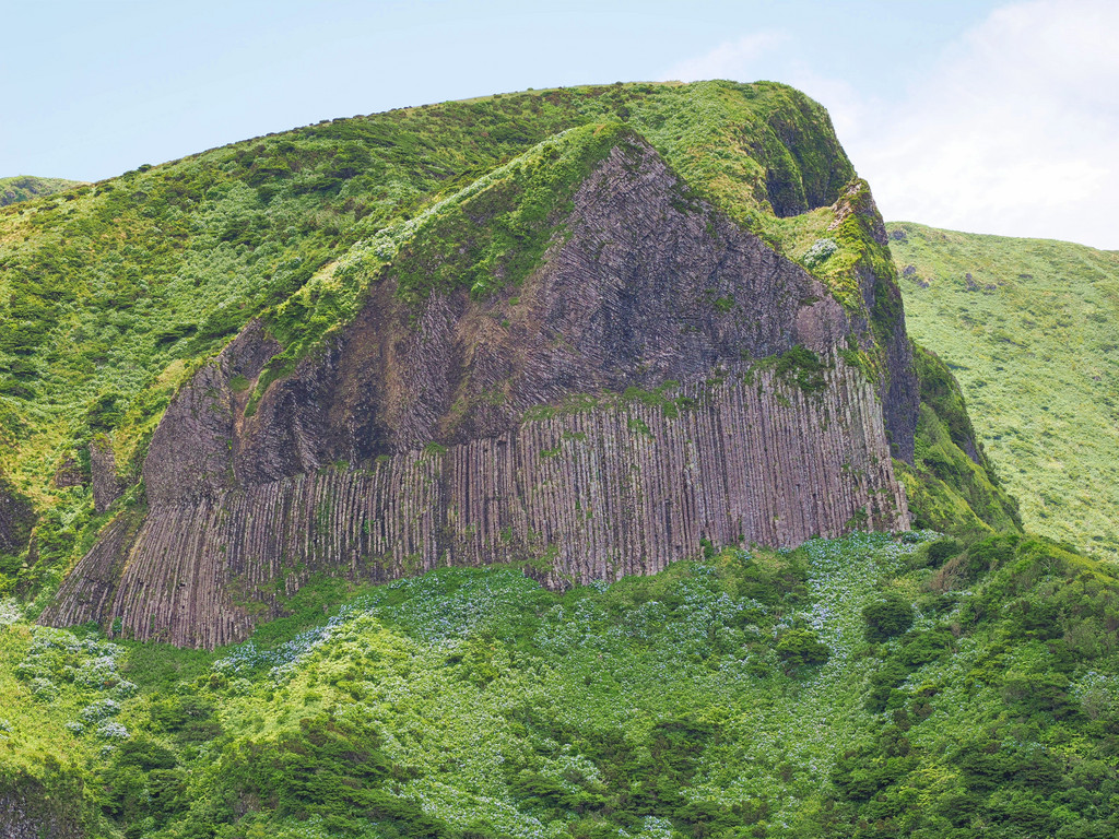 Mosteiro, Cabo Cima das Casas, Açores - Flores, Portugal. 6 juillet 2025, 13:36.© Tobias Bührer 2025